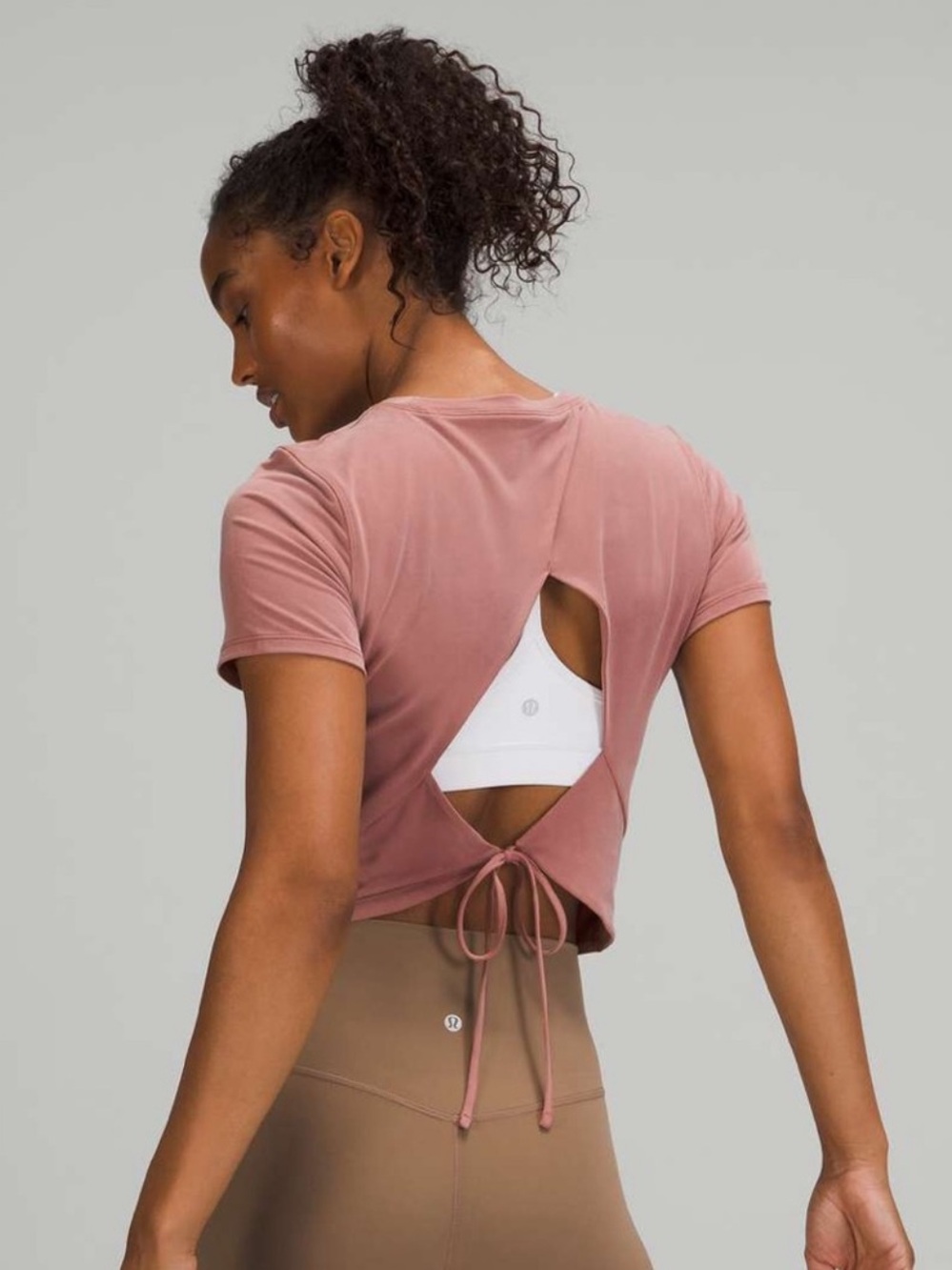 Lululemon Open Tie-Back Short Sleeve - Size 4 (SEE MEASUREMENTS)